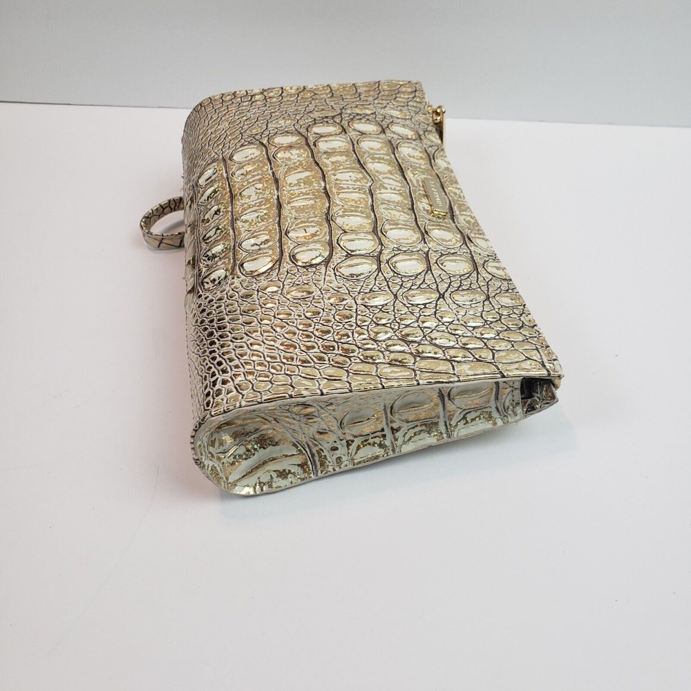 Brahmin Daisy Leather Wristlet Hologram Melbourne Genuine Leather Purse HTF Bag - Picture 12 of 16